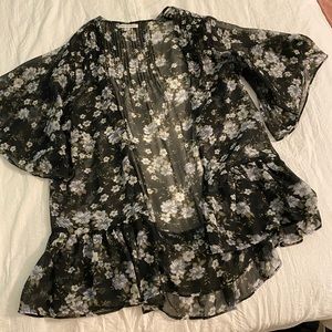 American Eagle Floral Kimono